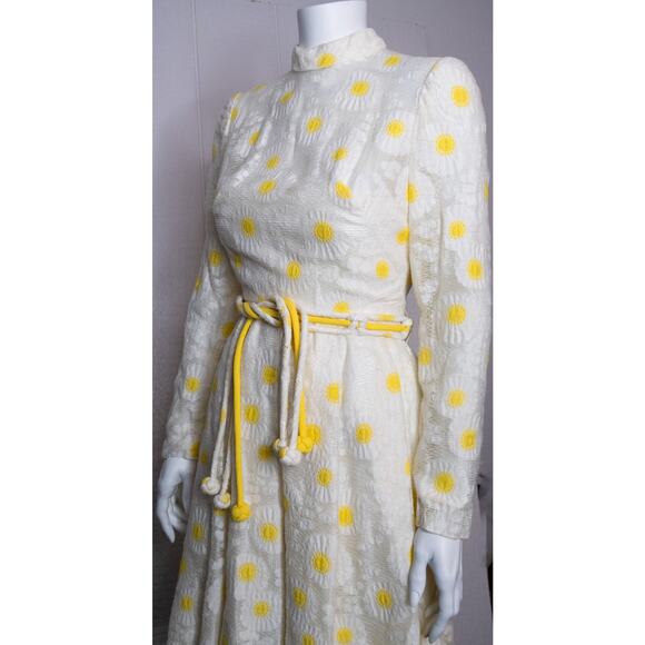VINTAGE '60s Sunshine Daisies Lace Mockneck Long Sleeve Mini Dress SMALL - Picture 3 of 10